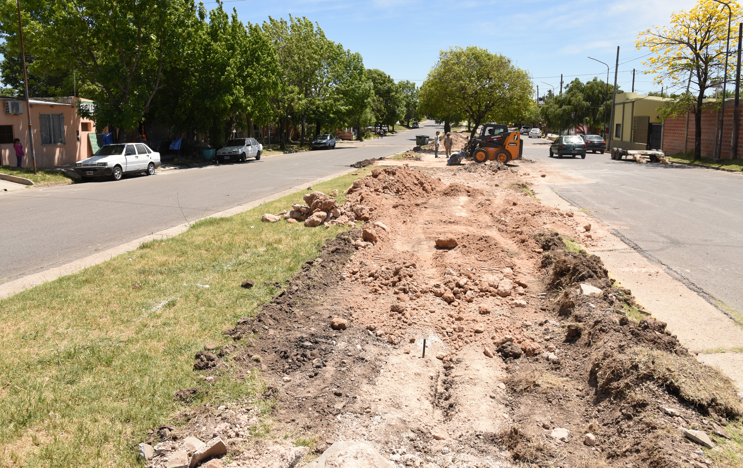 Obras en el bulevar Montoneras