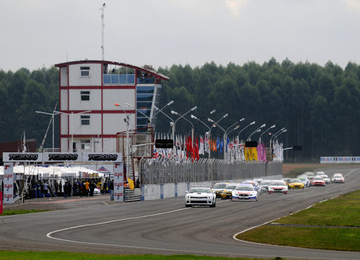 El parque autódromo de Concepción del Uruguay volverá a ser este fin de semana centro de la atención del automovilismo nacional con la presencia del Turismo Carretera, acompañado del TC pista.