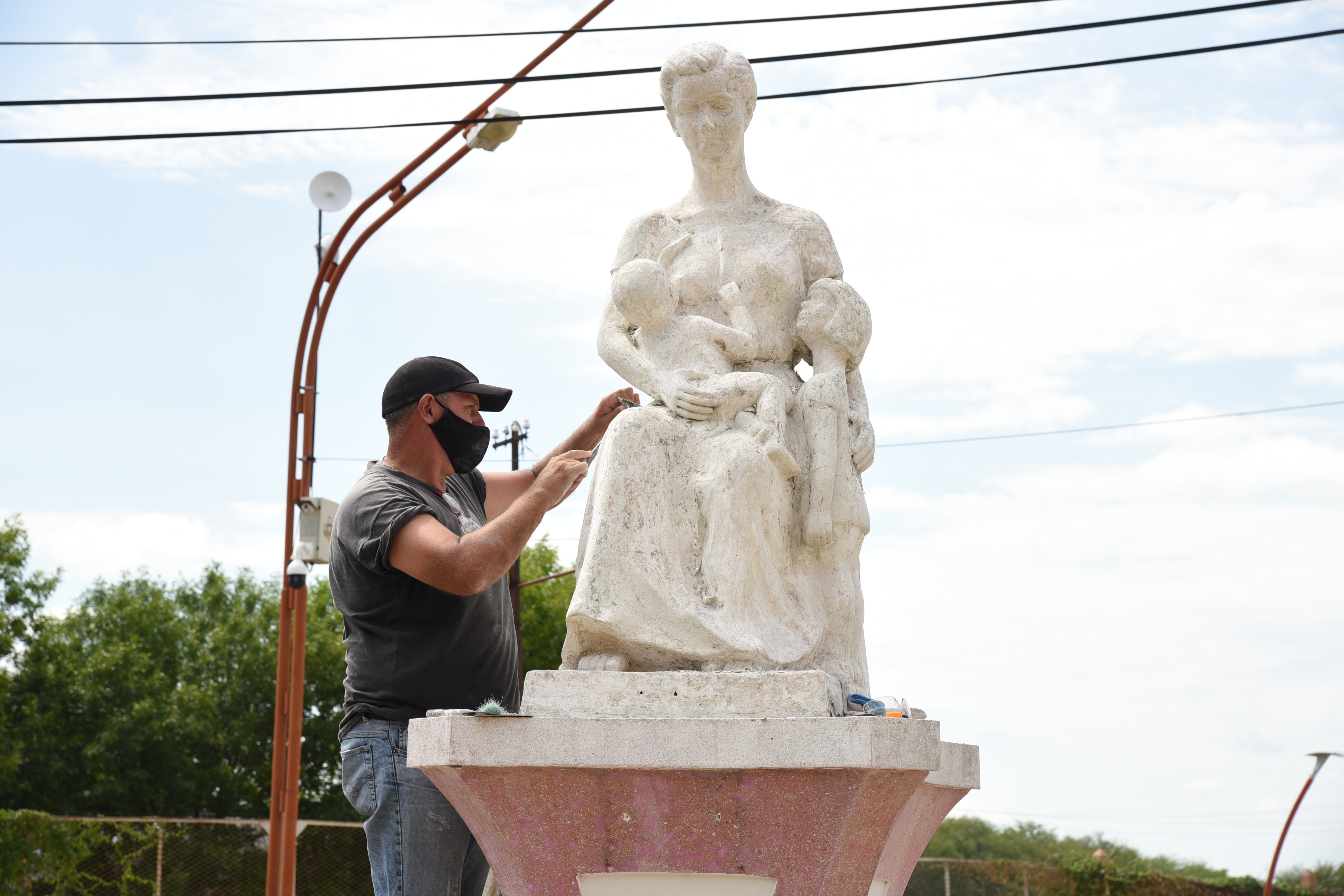 “Monumento a la Madre”.