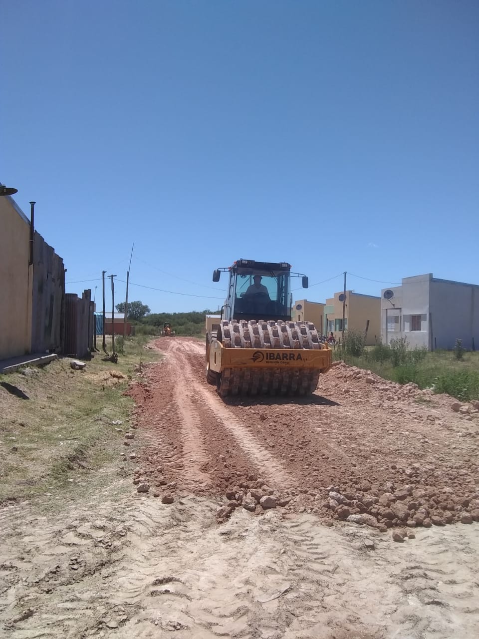 La maquinaria trabajando en el lugar