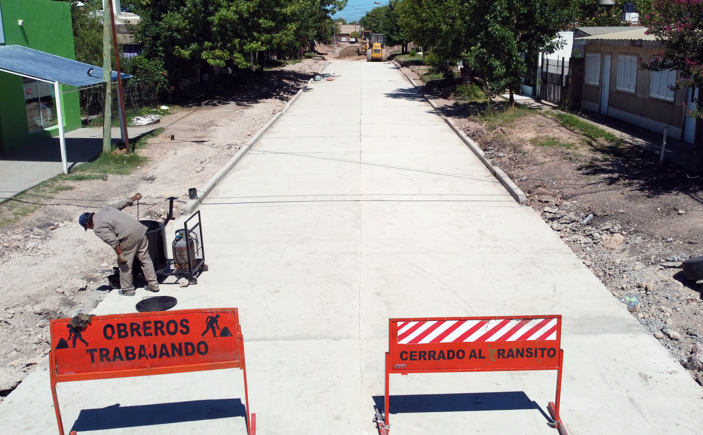 se presentaron tres ofertas al llamado de licitación que prevé la pavimentación de 13 cuadras en San Vicente y 7 en 30 de Octubre.   