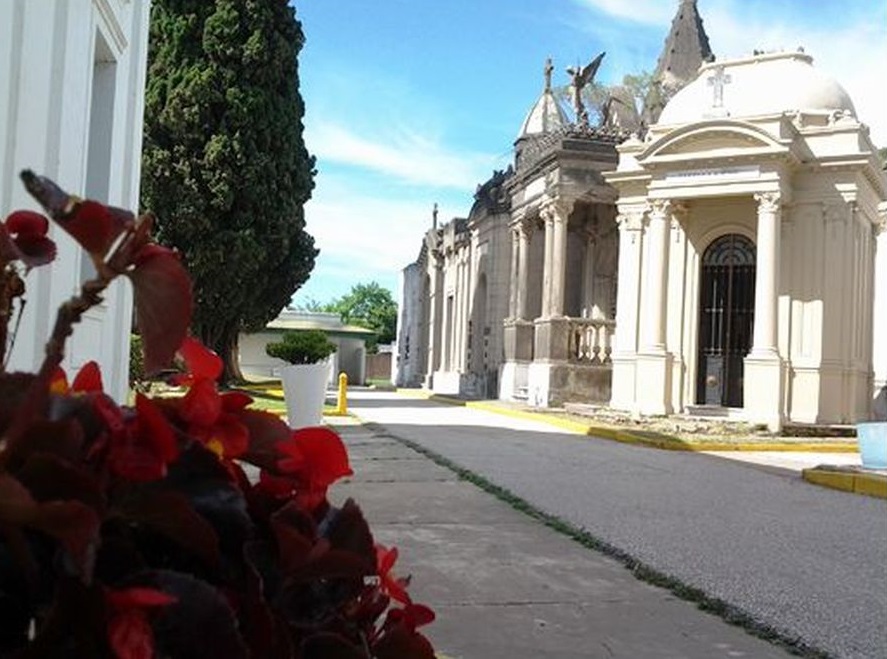 La Municipalidad llama a concurso público abierto para cubrir cargos de sepulturero.