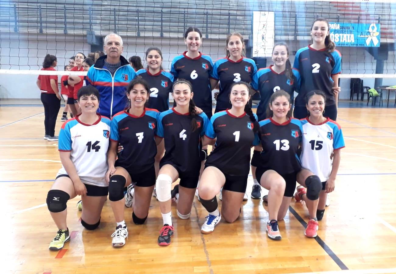 El voleibol uruguayense cierra un año importante