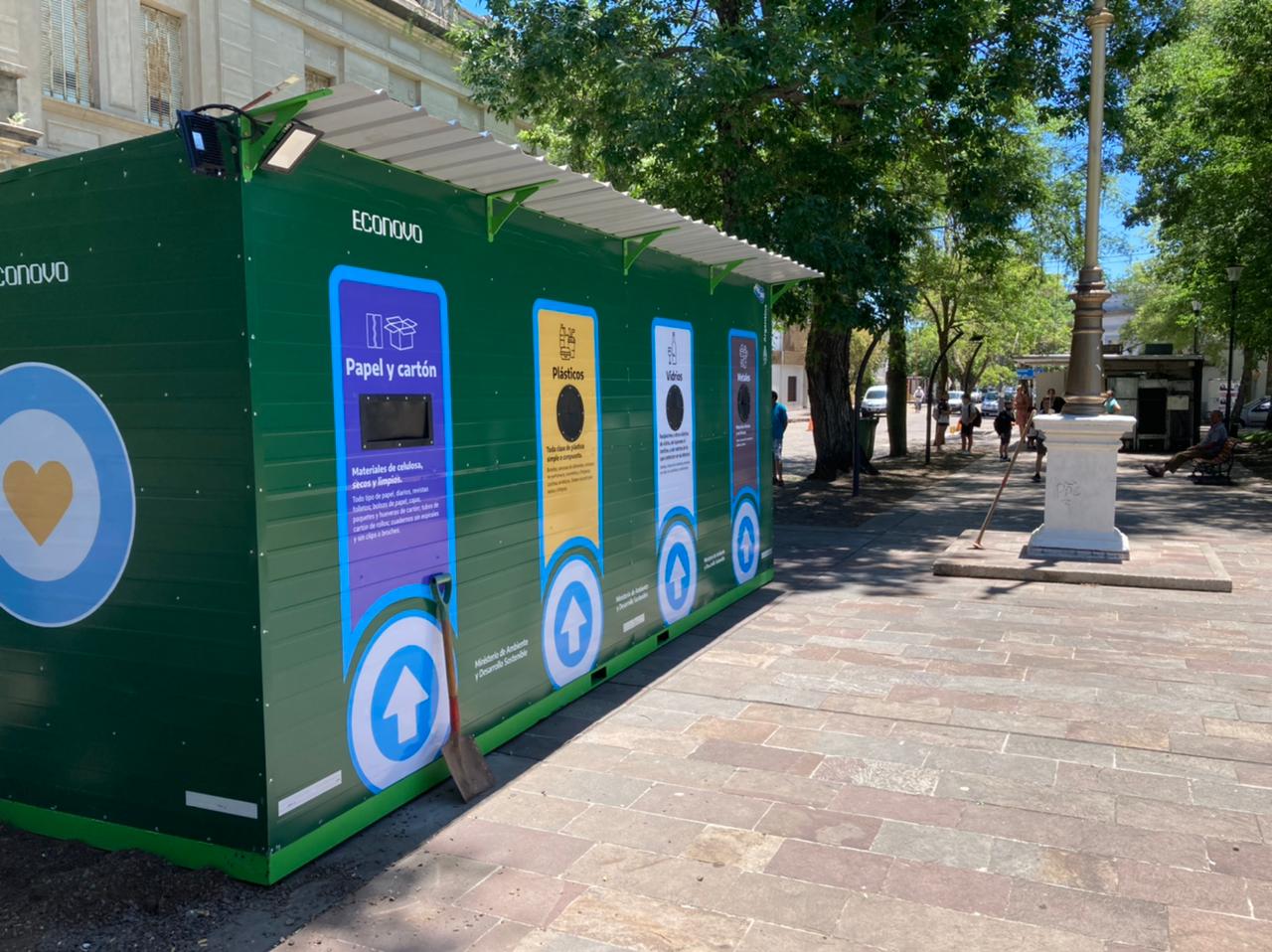 Se instaló un “Nuevo Punto Limpio” en Plaza Constitución