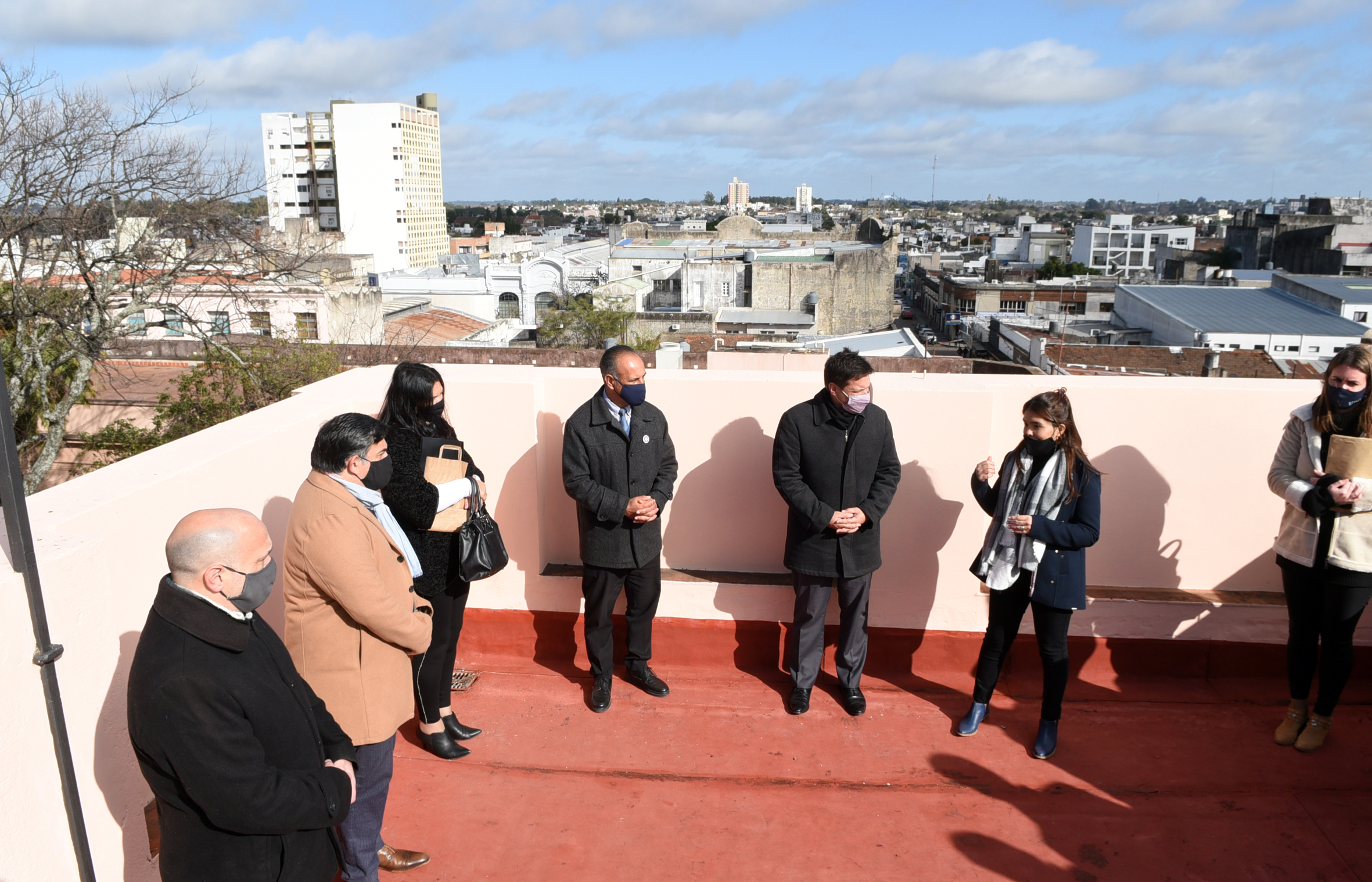 Luego de muchas décadas de virtual clausura, quedó formalmente habilitado esta mañana el acceso y recorrido del viejo mirador del Colegio del Uruguay “Justo José de Urquiza”. 