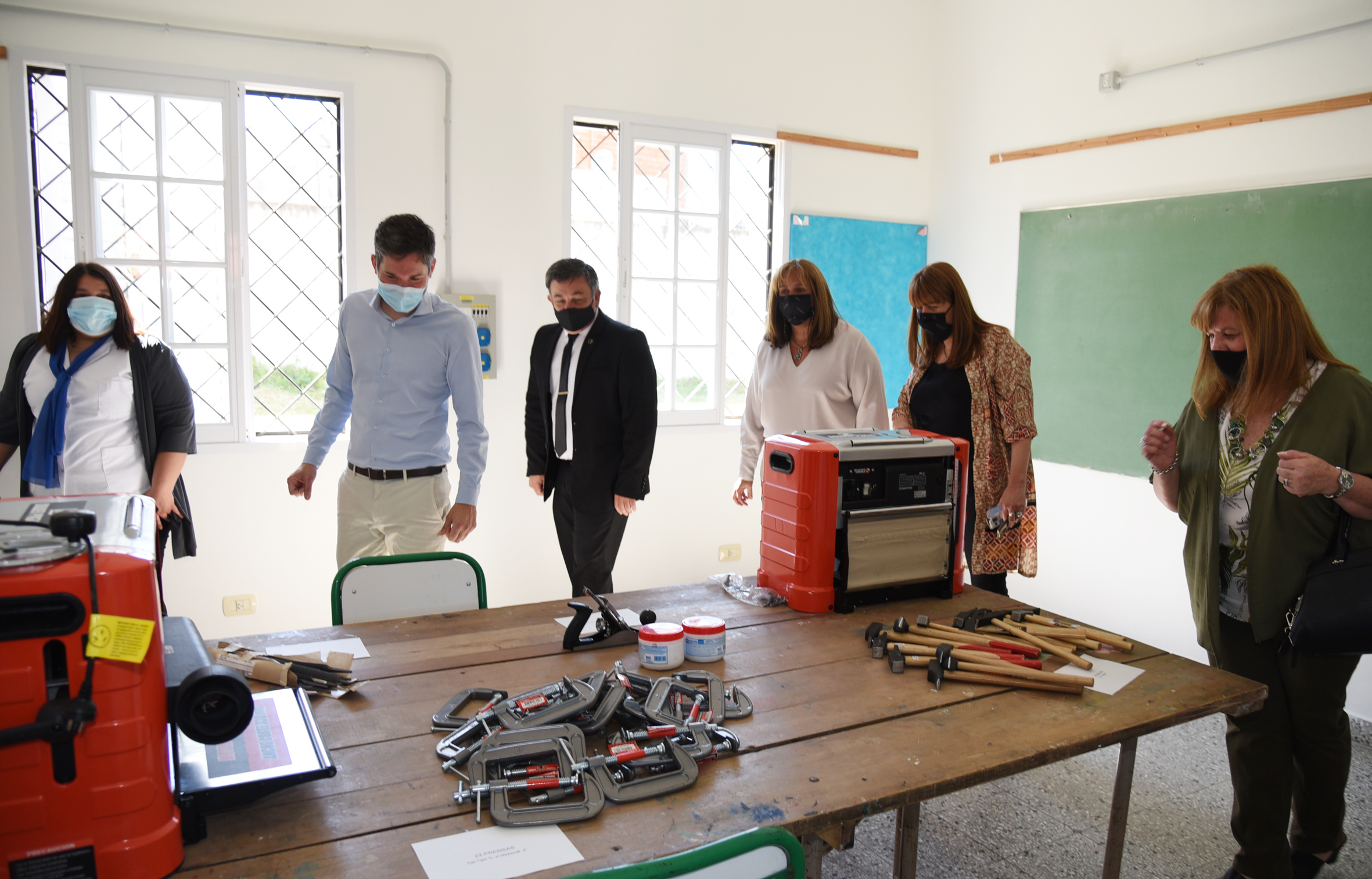 Implementarán un taller de carpintería en la Escuela Marcó