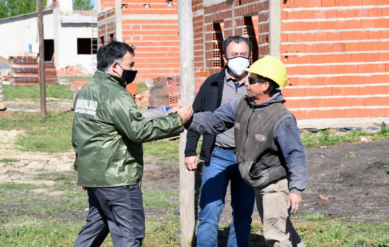 Construcción de viviendas: más trabajo y solución habitacional para 293 familias