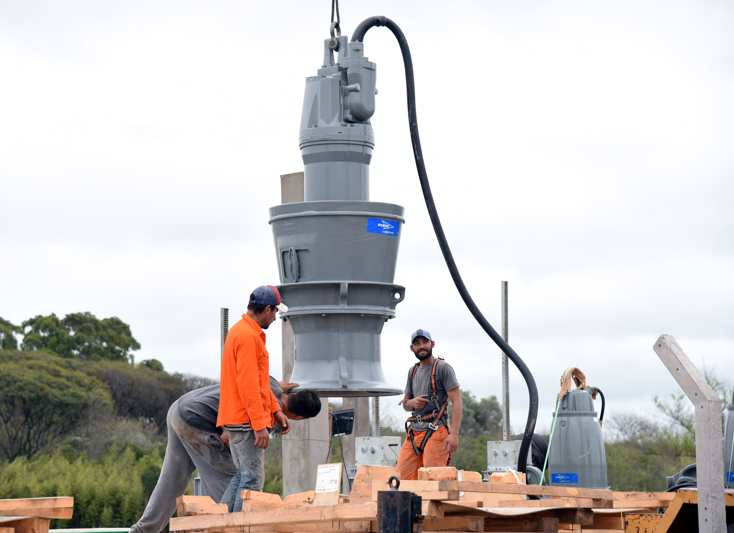 La semana pasada, se terminaron de colocar las últimas tres bombas de absorción en la Defensa Norte. 