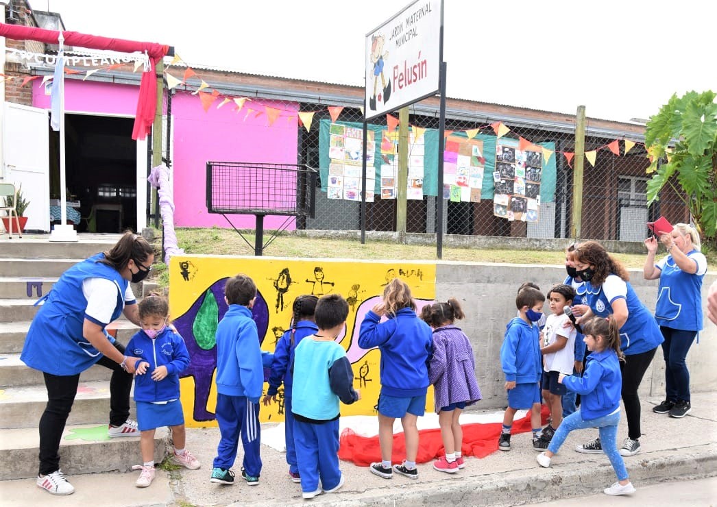 Inscriben para establecimientos educativos municipales