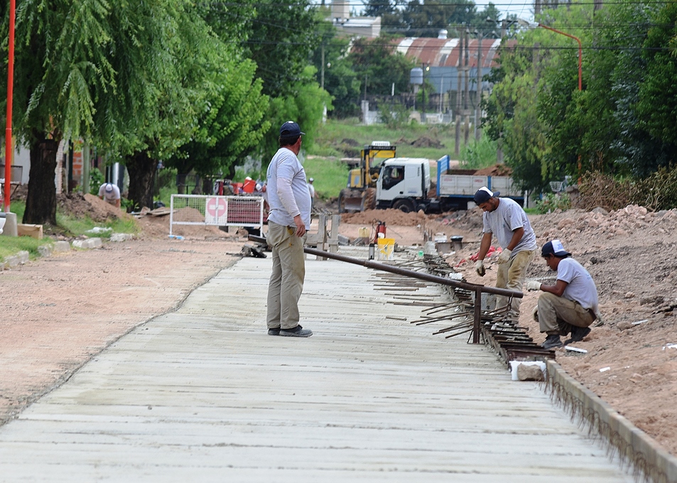 Construirán desagües pluviales, pavimento de calles y obras complementarias en Villa Las Lomas Sur