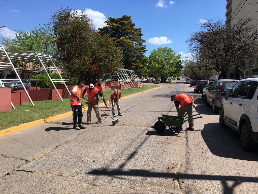 Comenzaron los trabajos iniciales para remodelar el pavimento del Yrigoyen