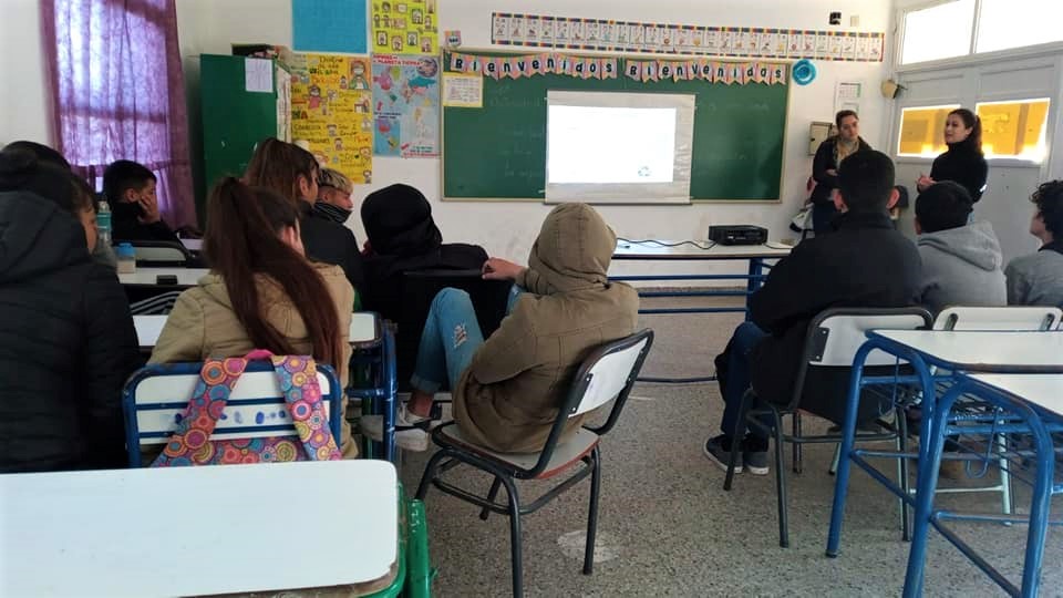 Continúan las charlas ambientales en las escuelas