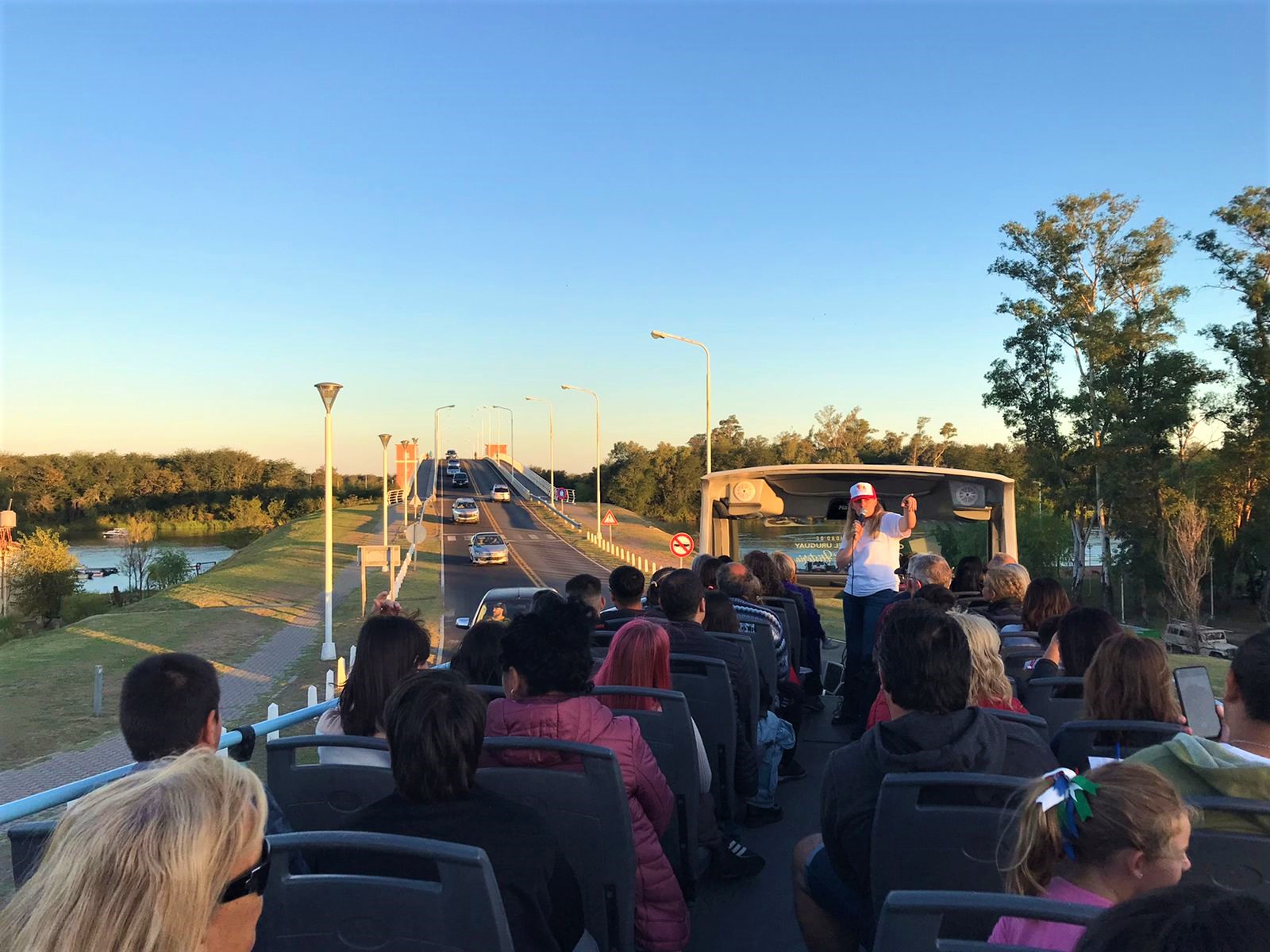 Más de 600 personas estrenaron el bus turístico “La Histórica nos une”