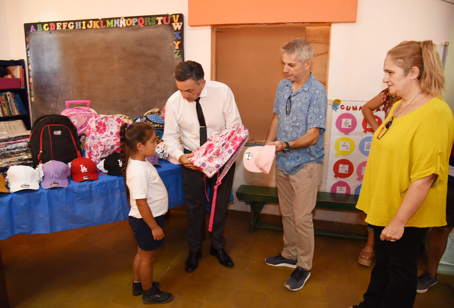 Entregaron mochilas a niñas y niños del Centro Integrador Comunitario