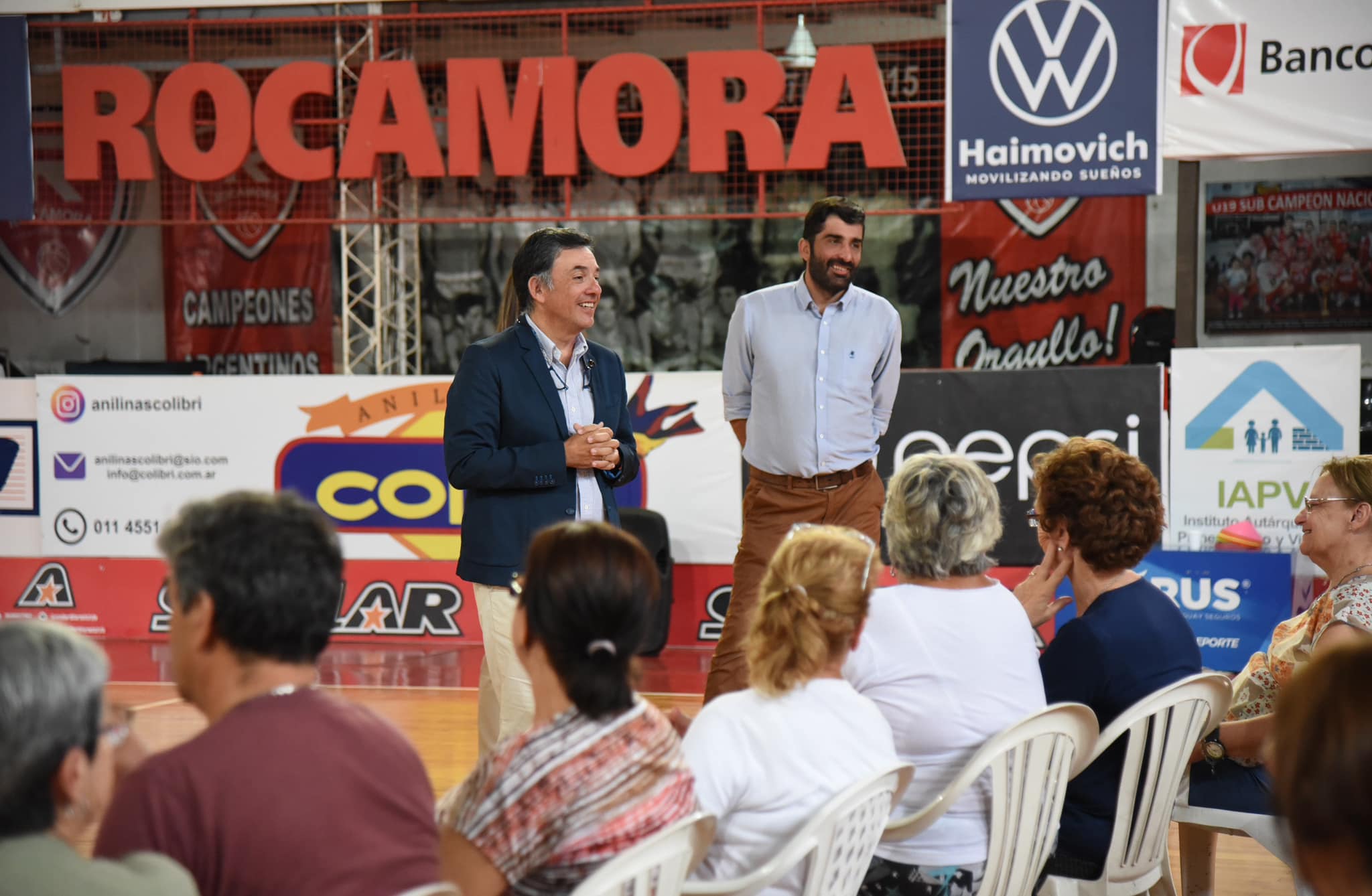  Adultos mayores disfrutan de la colonia recreativa de verano