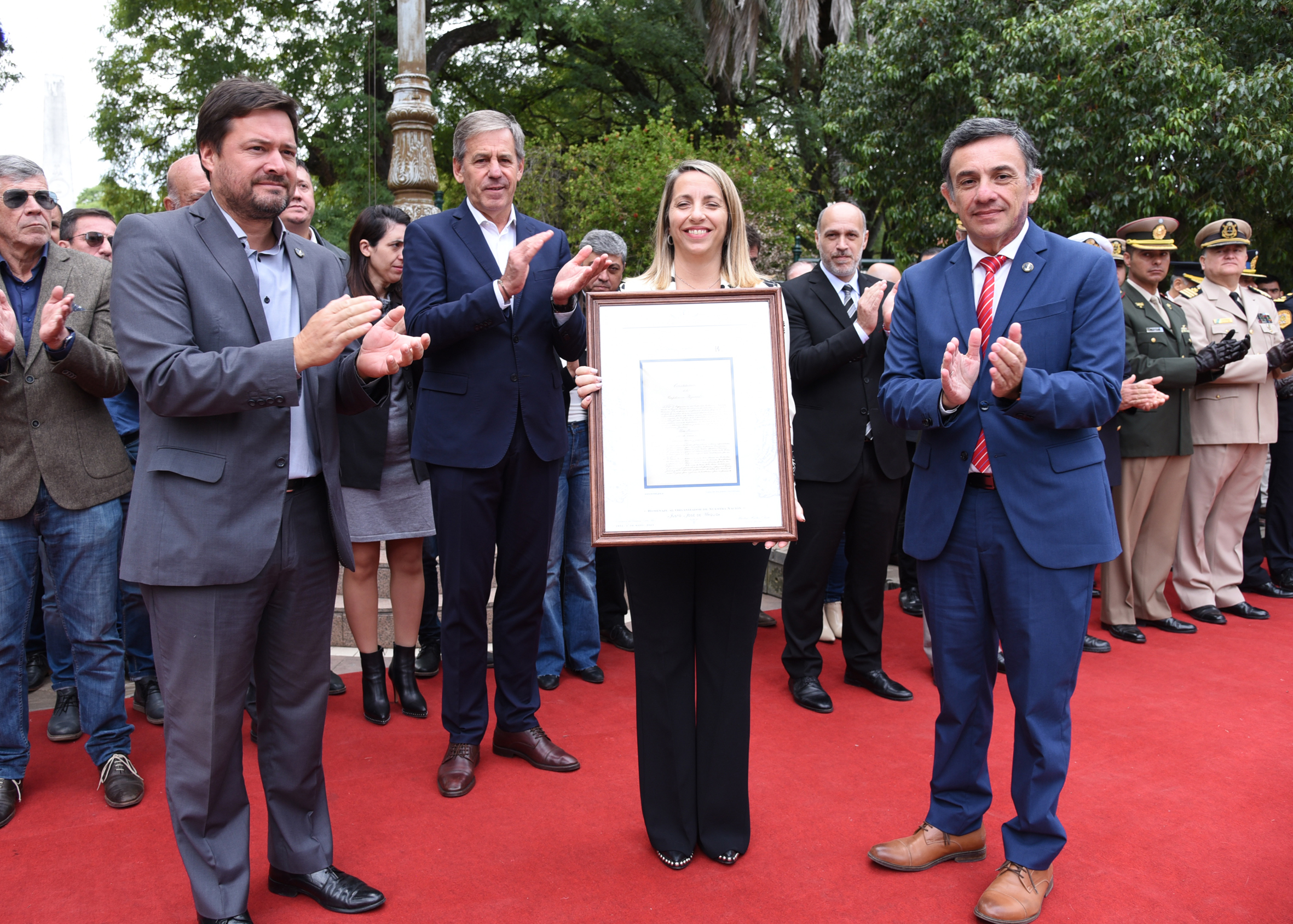 Entre Ríos y la ciudad de Santa Fe rindieron homenaje a la Constitución Nacional