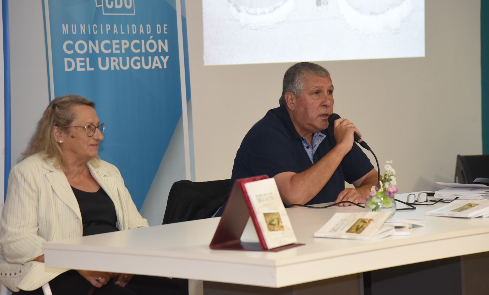 Presentaron el libro “Historias del pasado uruguayense” de Virginia Civetta y Carlos Ratto