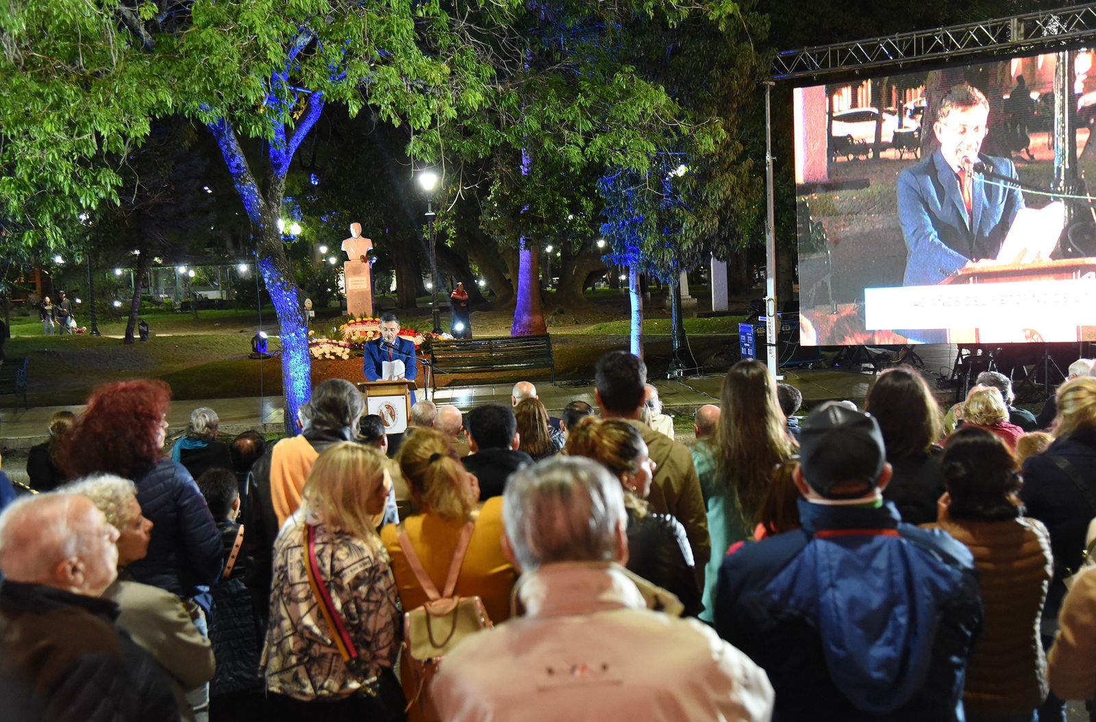 Con un emotivo acto, el pueblo uruguayense celebró el retorno a la democracia 