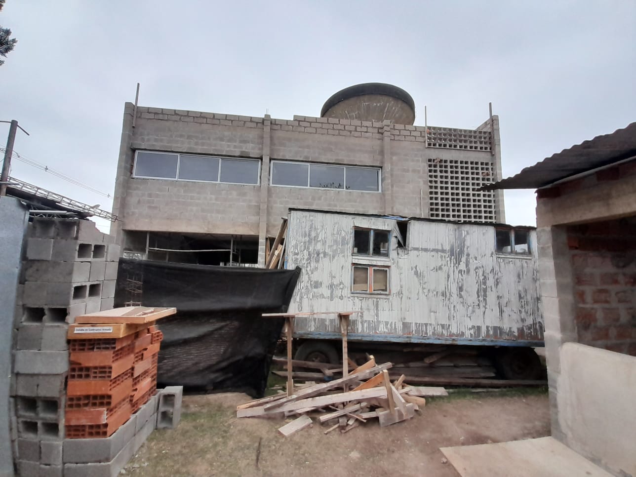 Construyen un edificio anexo en la Escuela Municipal de Artes y Oficios