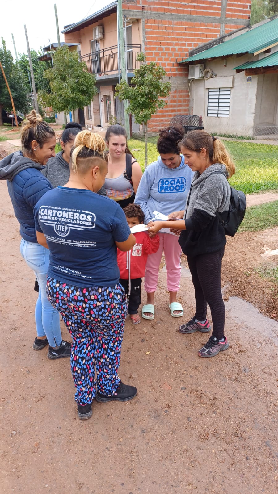 Refuerzan el recorrido de recolección de residuos en Villa Itapé