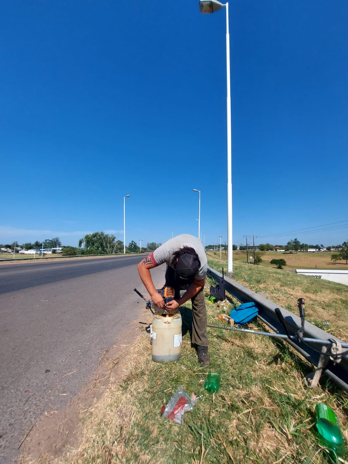 Realizan trabajos en el acceso a la ciudad