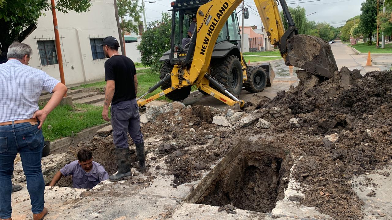 La Municipalidad trabaja en pérdidas de agua 