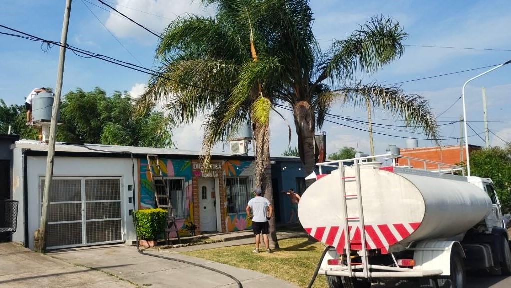 El Municipio asiste a los vecinos por falta de agua