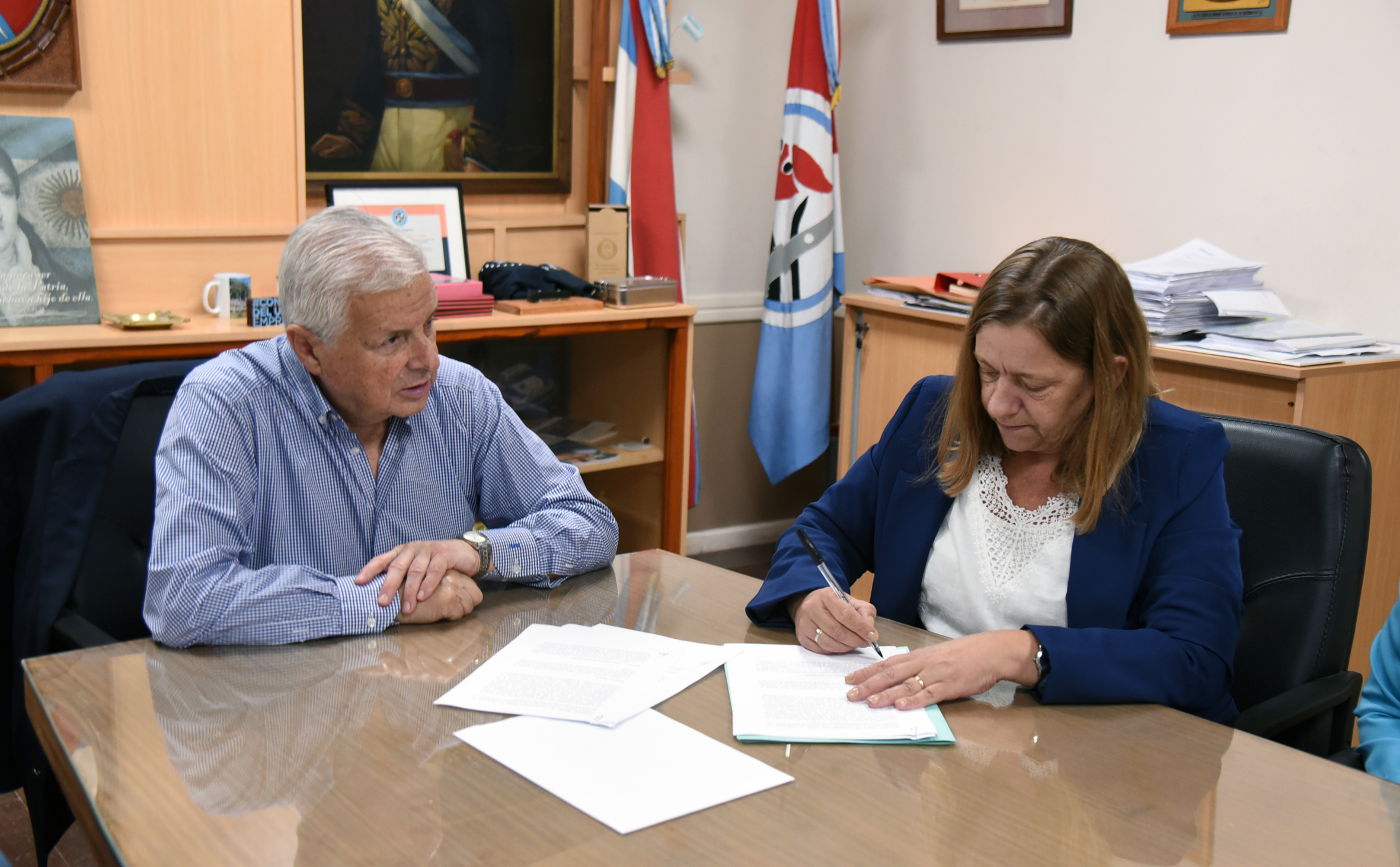 Provincia y municipio firman convenio para fortalecer el turismo social 
